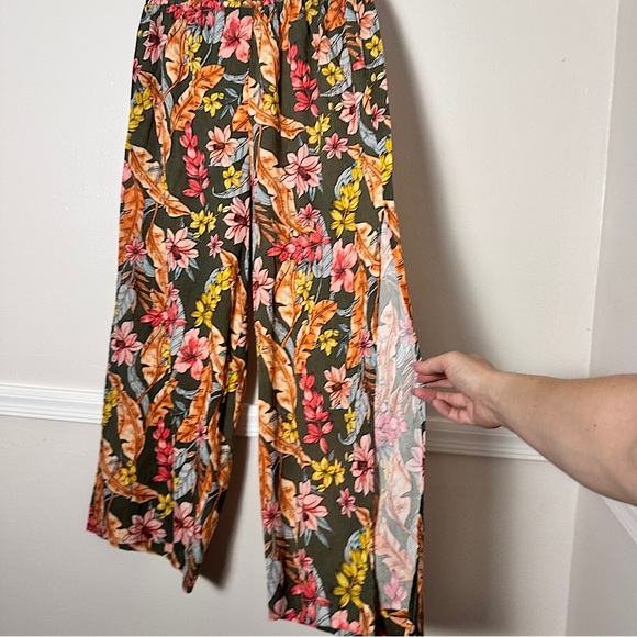 Sanctuary Wide Leg Cropped Pants Side Slit Cotton Lightweight PullOn Floral - Picture 12 of 16